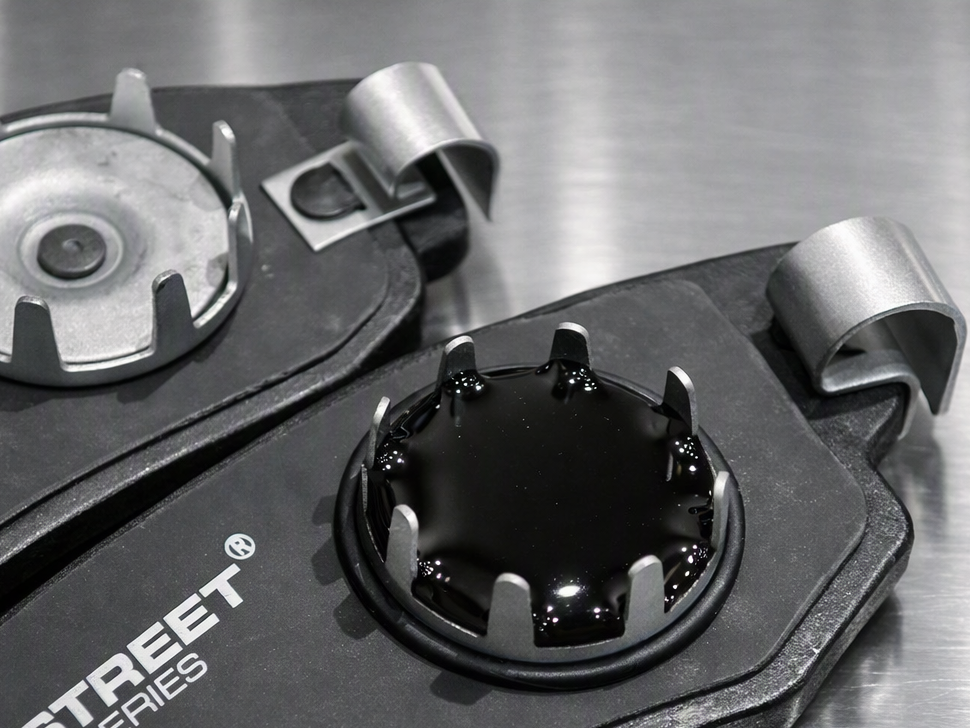 Dressed AU Premium Brake Pads