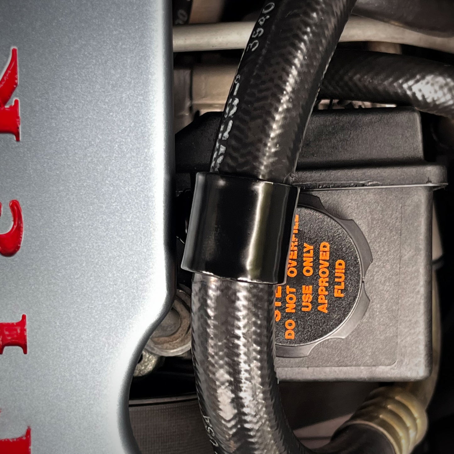 A/C Hose Support Bracket